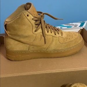 Gold/Yellow Nike Air Force 1 High LV8 (GS)